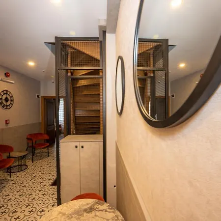 Hotel Taksim *