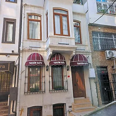 ホテル Taksim *